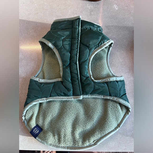 Two Small GAP Dog or Cat Sweaters - Picture 5 of 5